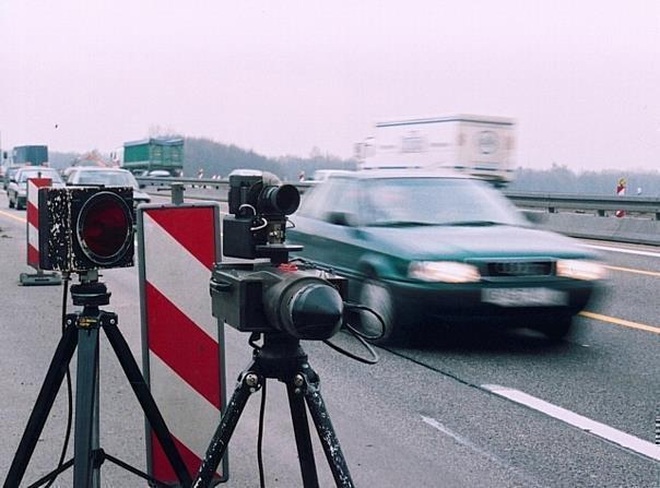 Radarkontrolle auf der Autobahn. Foto: ADAC